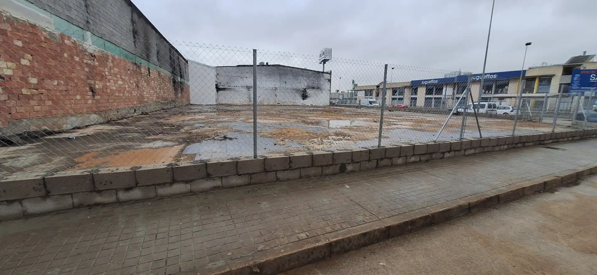 Außenansicht von Fabrik Grundstücke zur Miete in Alfafar