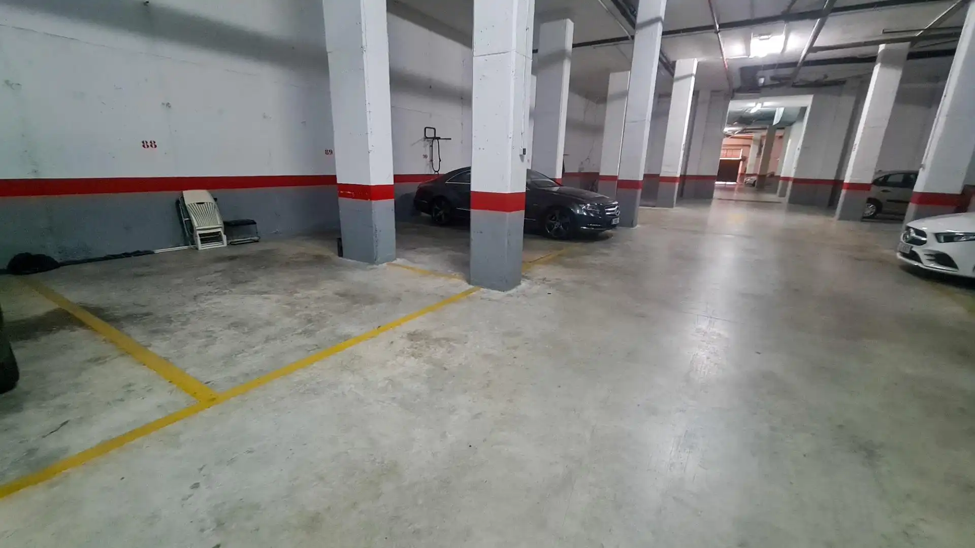 Parking de Apartamento de alquiler en Elche / Elx con Aire acondicionado, Calefacción y Jardín privado