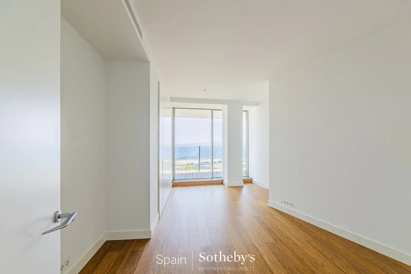 Apartament en venda en Barcelona amb Calefacció, Terrassa i Traster