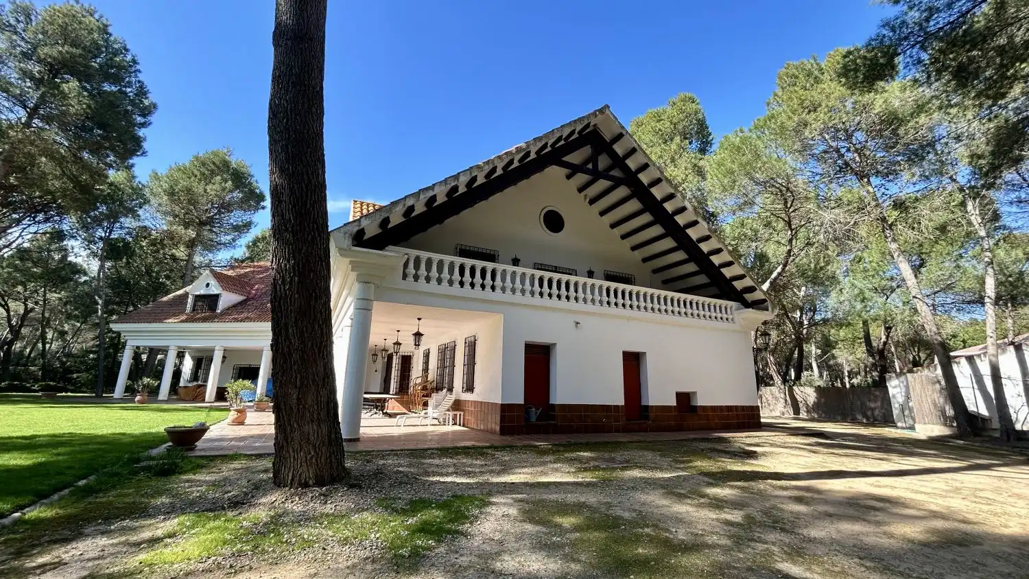 Vista exterior de Casa o xalet en venda en Albacete amb Aire condicionat, Calefacció i Terrassa