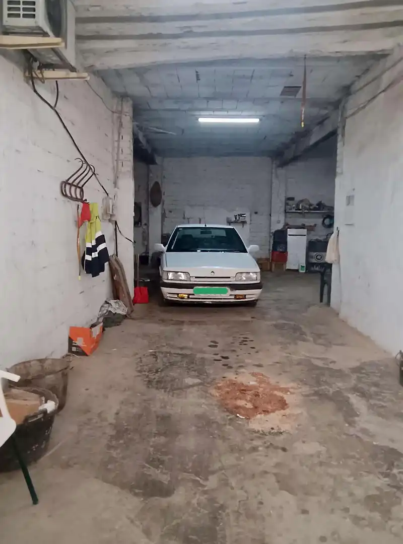Aparcament de Casa o xalet en venda en Venta del Moro amb Terrassa, Traster i Moblat