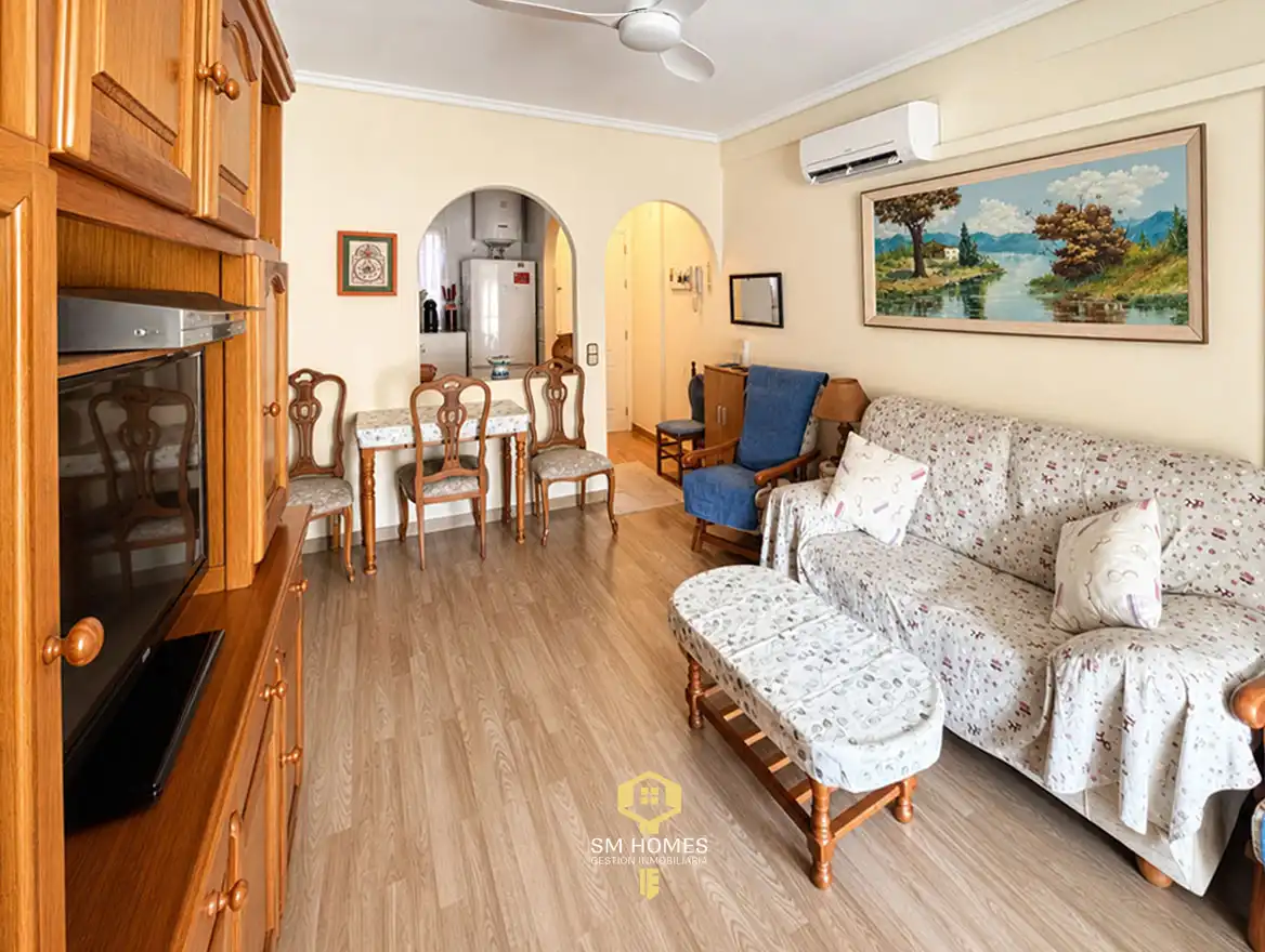 Flat with pool for sale in Calle Valencia