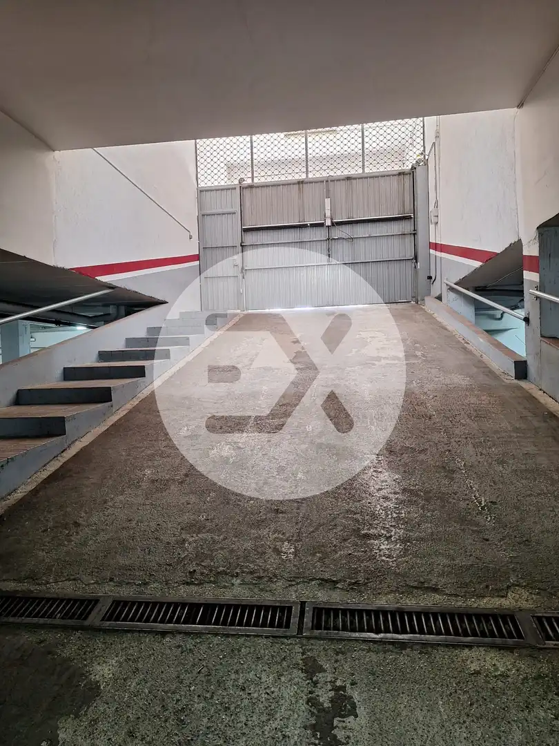 Garage zum Verkauf in Castelldefels