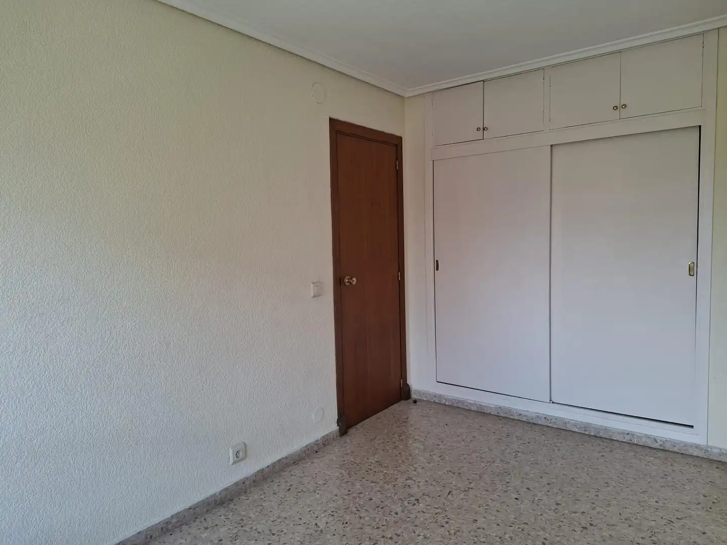 Dormitori de Pis de lloguer en Murcia amb Aire condicionat i Calefacció
