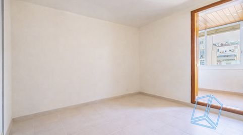 Foto 4 de Pis en venda a Carrer de Rosalia de Castro, El Baix Guinardó, Barcelona Capital