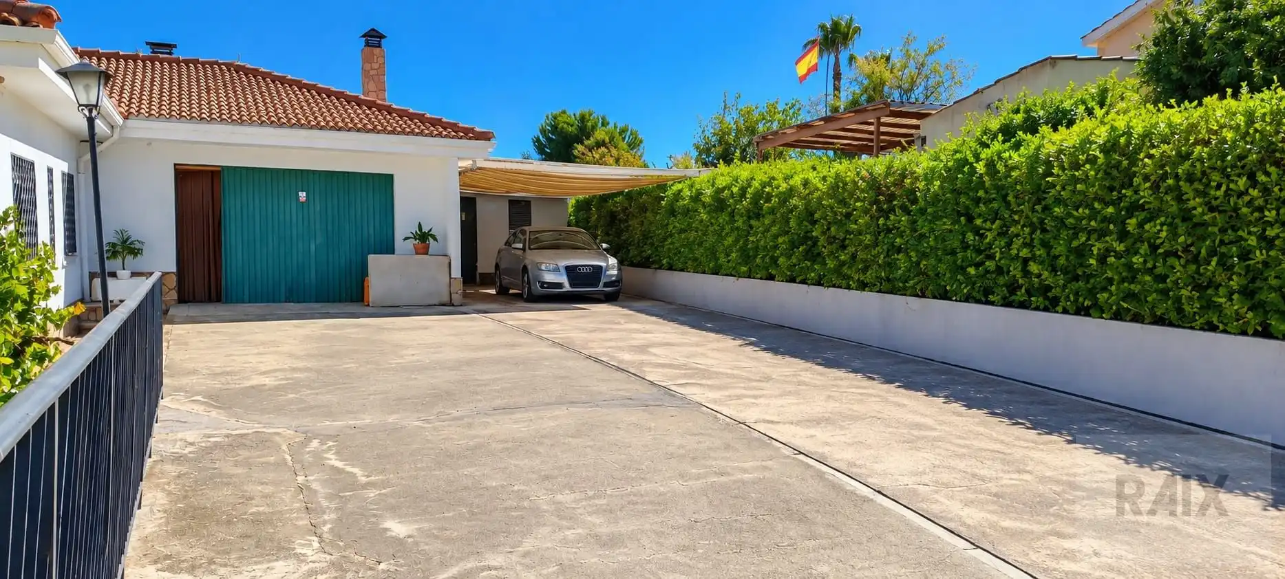 Parking of Houses for sale in Colmenar de Oreja, Madrid