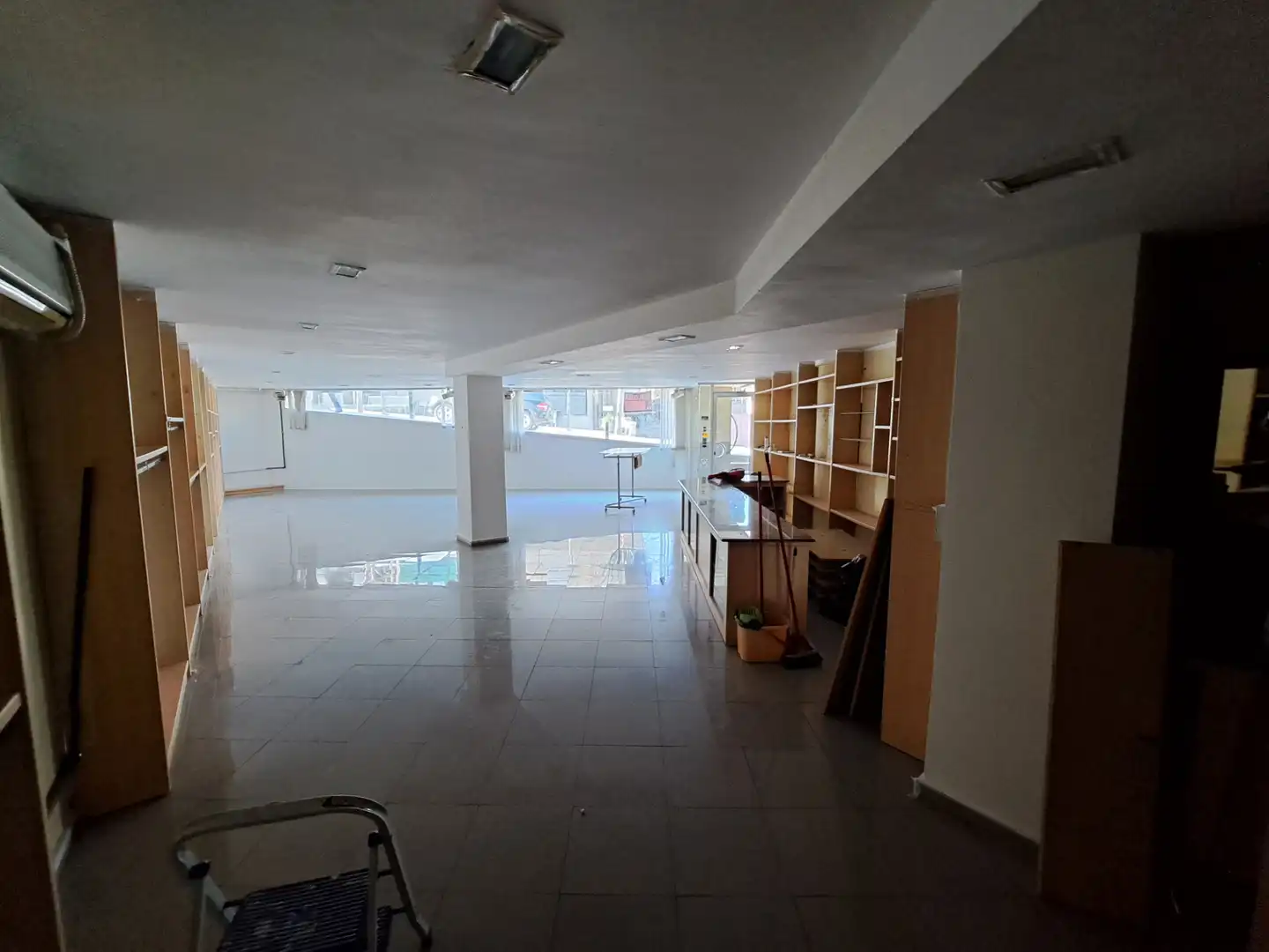Business premises for sale in Tordera pueblo, imagen 2