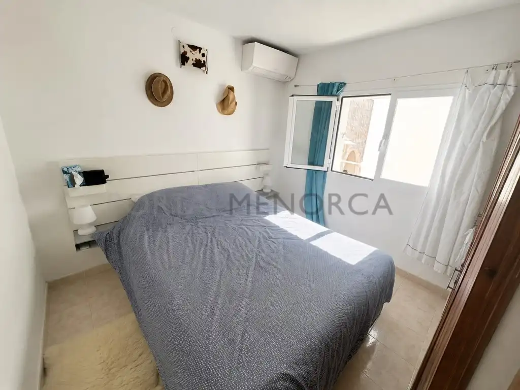 Dormitori de Apartament en venda en Sant Lluís amb Aire condicionat, Terrassa i Balcó
