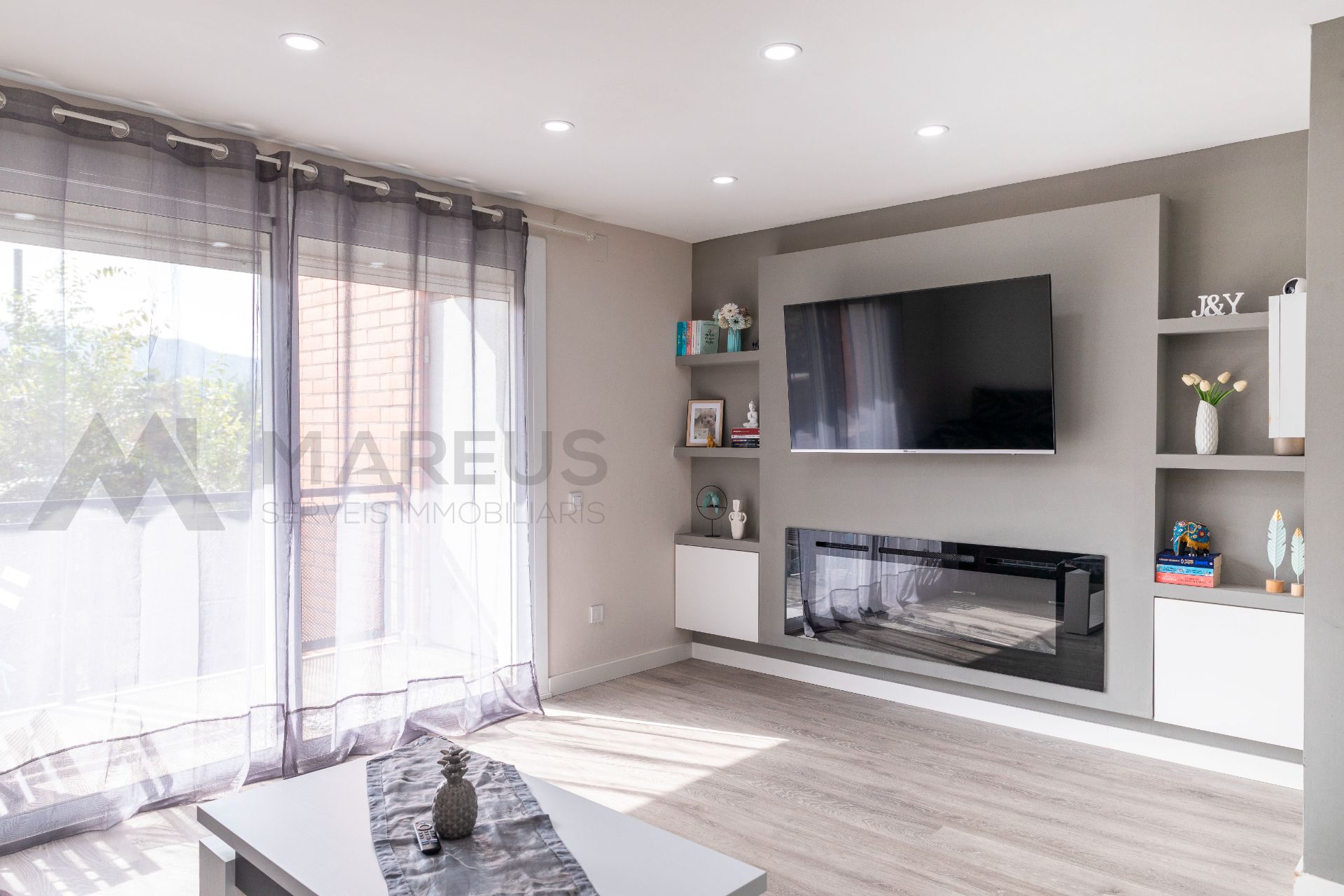 Living room of Flat for sale in Martorell  with Air Conditioner, Heating and Balcony