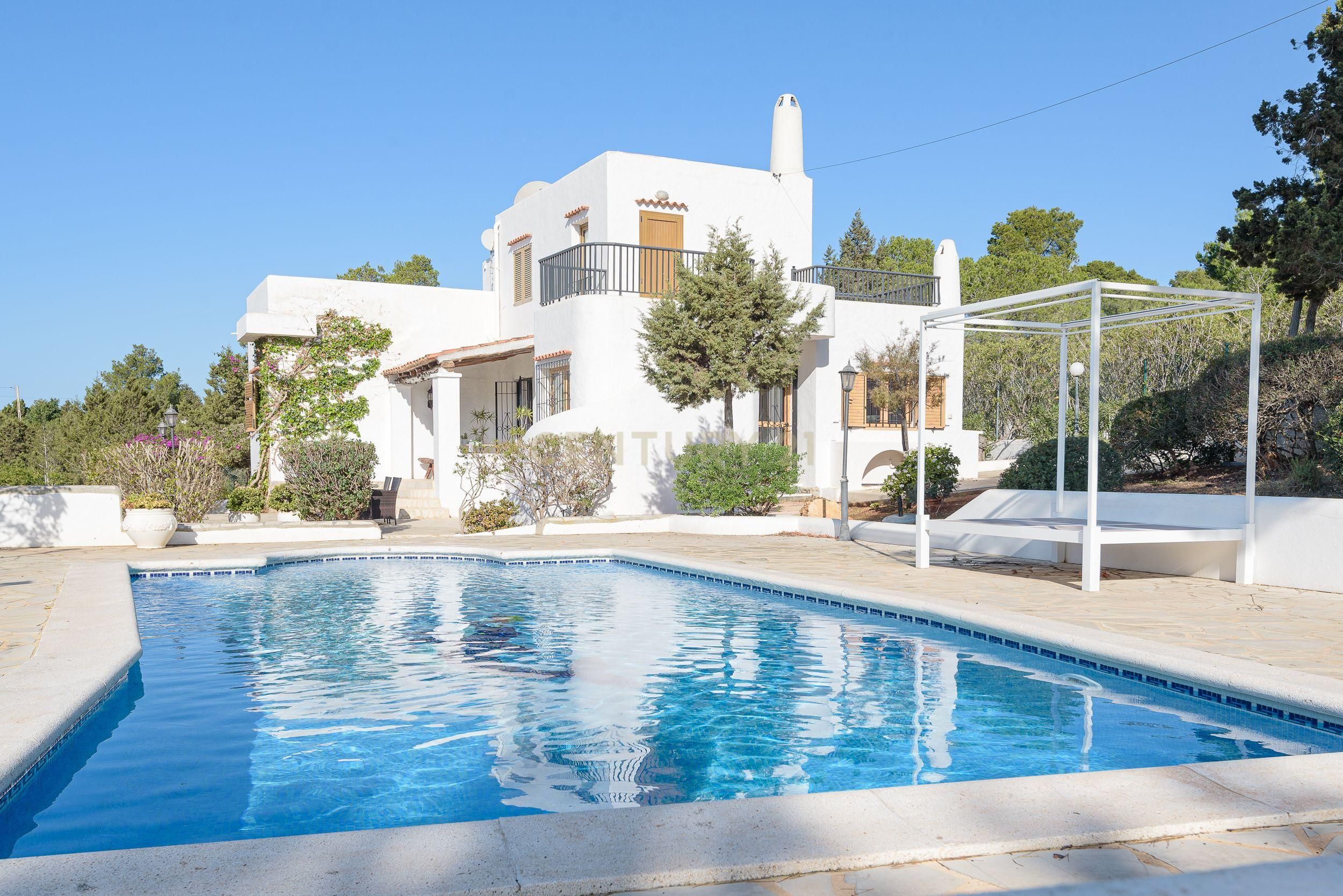 Vista exterior de Casa o xalet en venda en Sant Antoni de Portmany