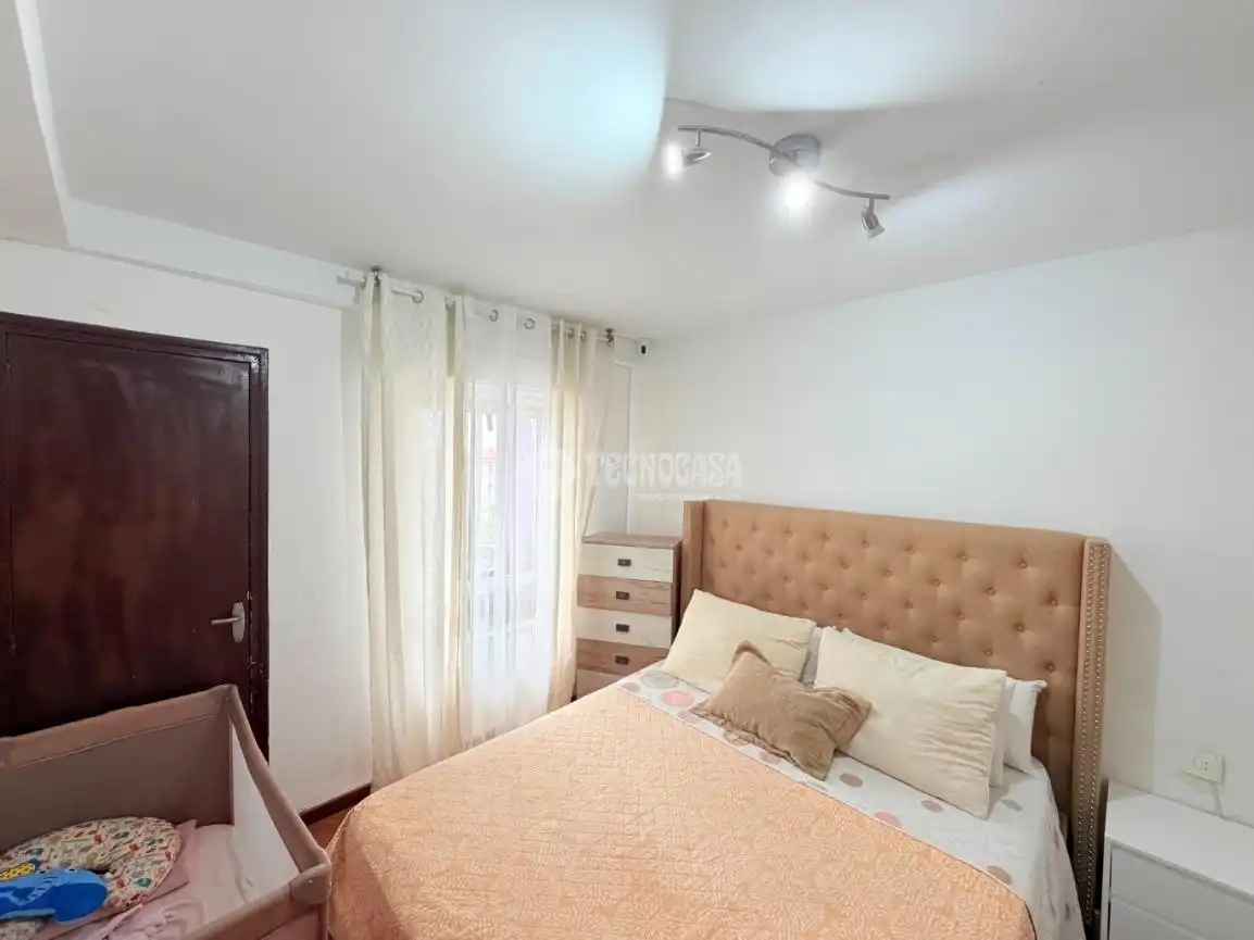 Habitación de Piso en venta en Segovia con Balcón