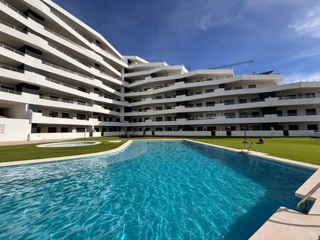 Apartamento con piscina en venta en San Miguel de Salinas