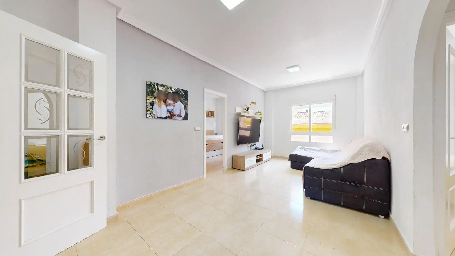 Sala d'estar de Apartament en venda en Los Montesinos amb Aire condicionat, Moblat i Piscina comunitària