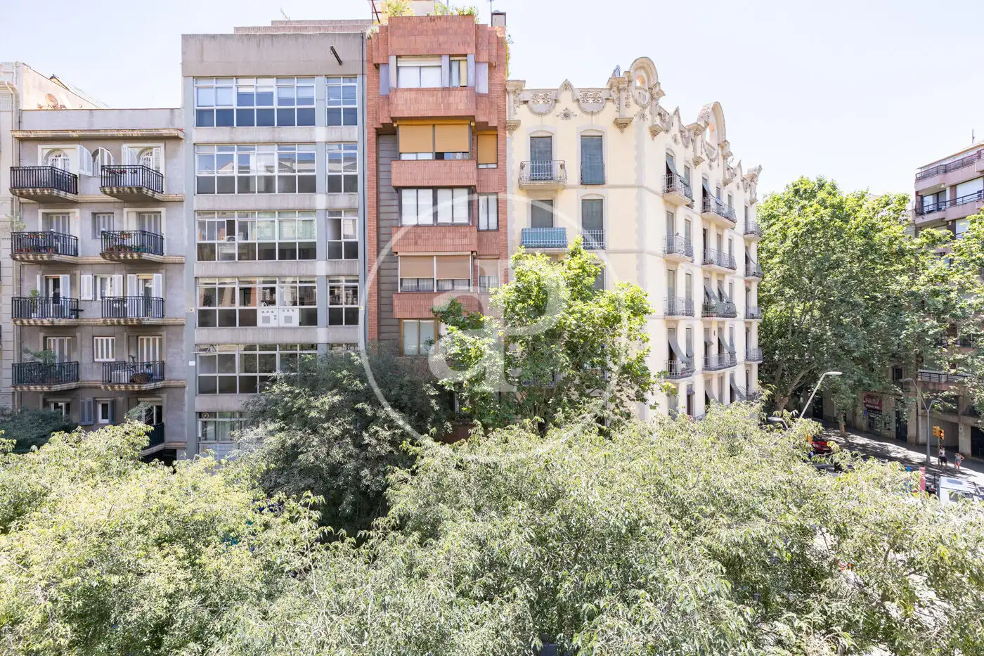 Exterior view of Flat for sale in Barcelona  with Air Conditioner, Heating and Balcony