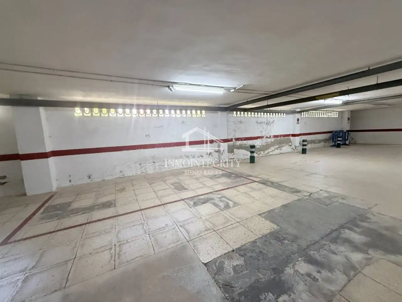 Aparcament de Apartament en venda en Oropesa del Mar / Orpesa amb Terrassa, Traster i Moblat