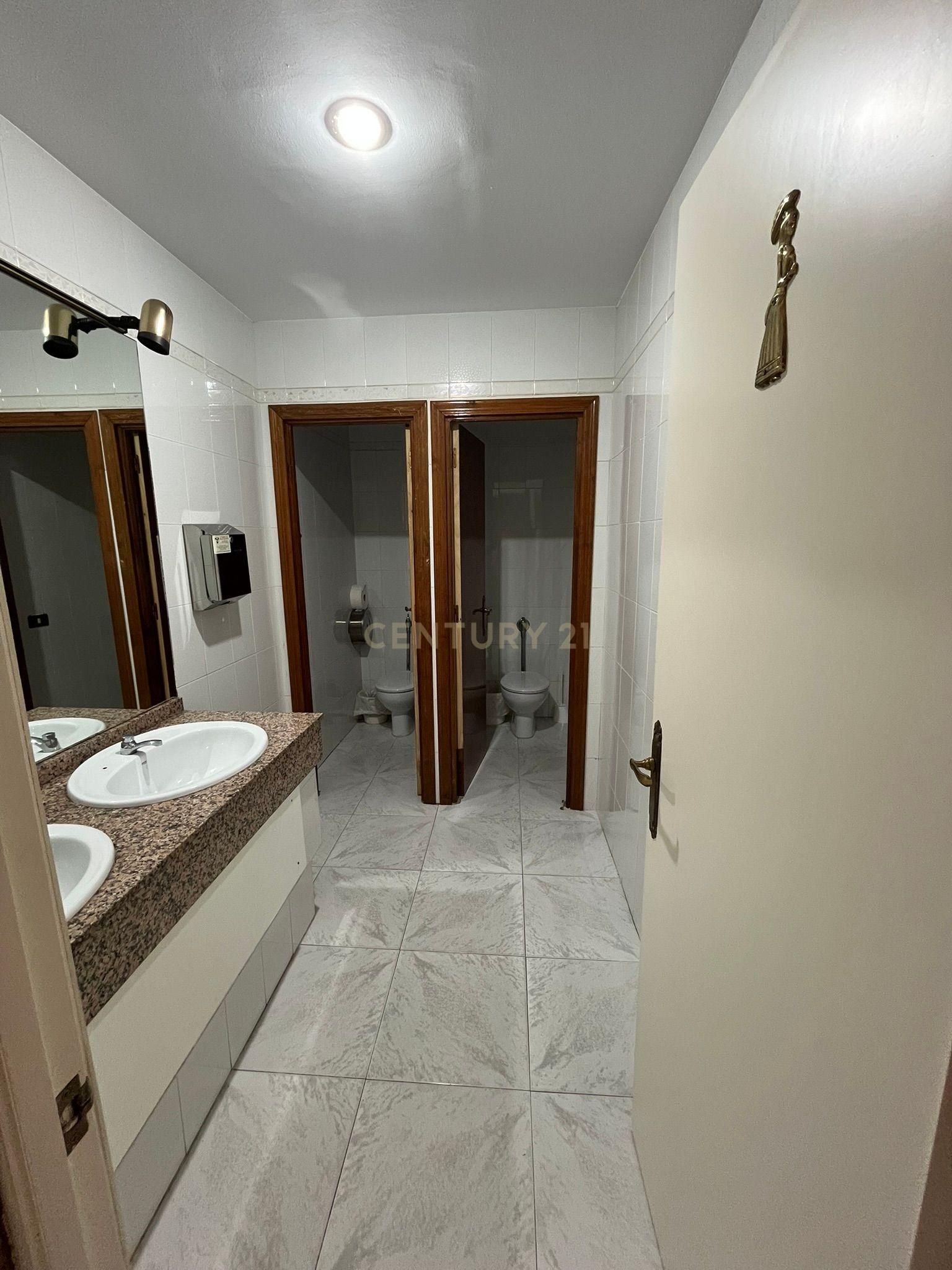 Bathroom of Premises for sale in Zafra  with Air Conditioner and Alarm