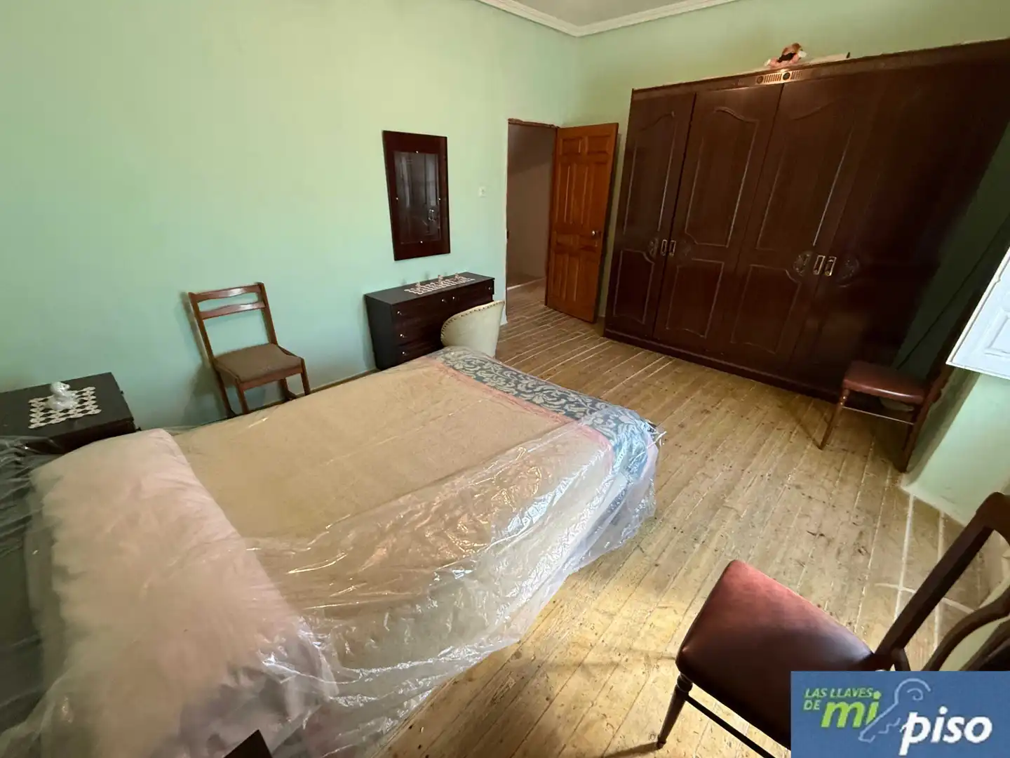 Dormitori de Casa o xalet en venda en Camporredondo amb Jardí privat, Parquet i Terrassa