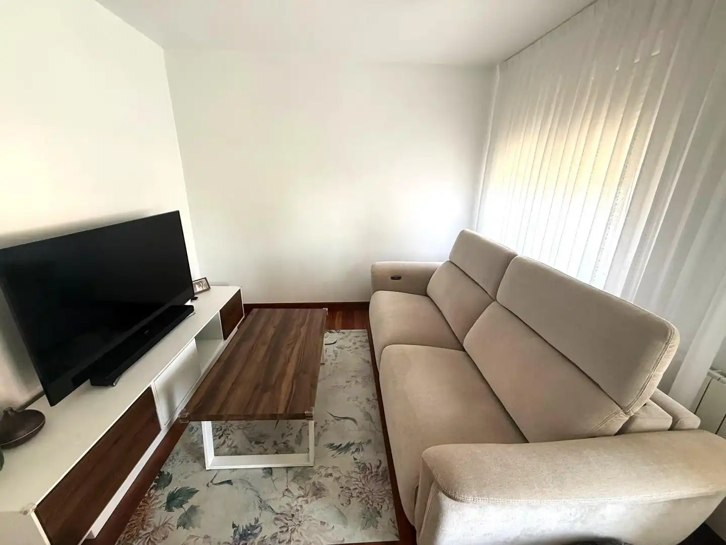 Living room of Flat for sale in Basauri   with Heating and Balcony