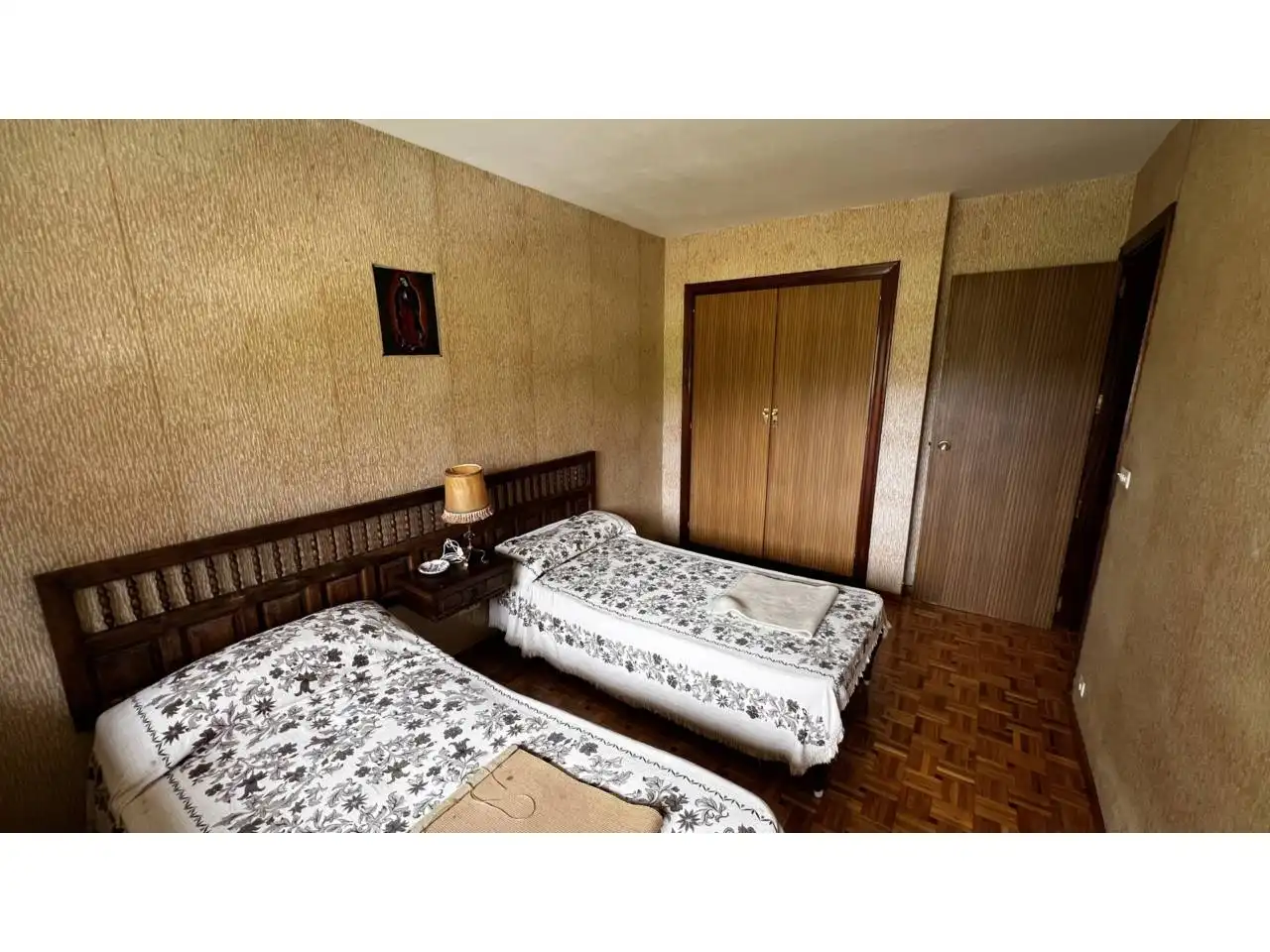 Dormitori de Casa o xalet en venda en Merindad de Montija amb Calefacció, Jardí privat i Parquet