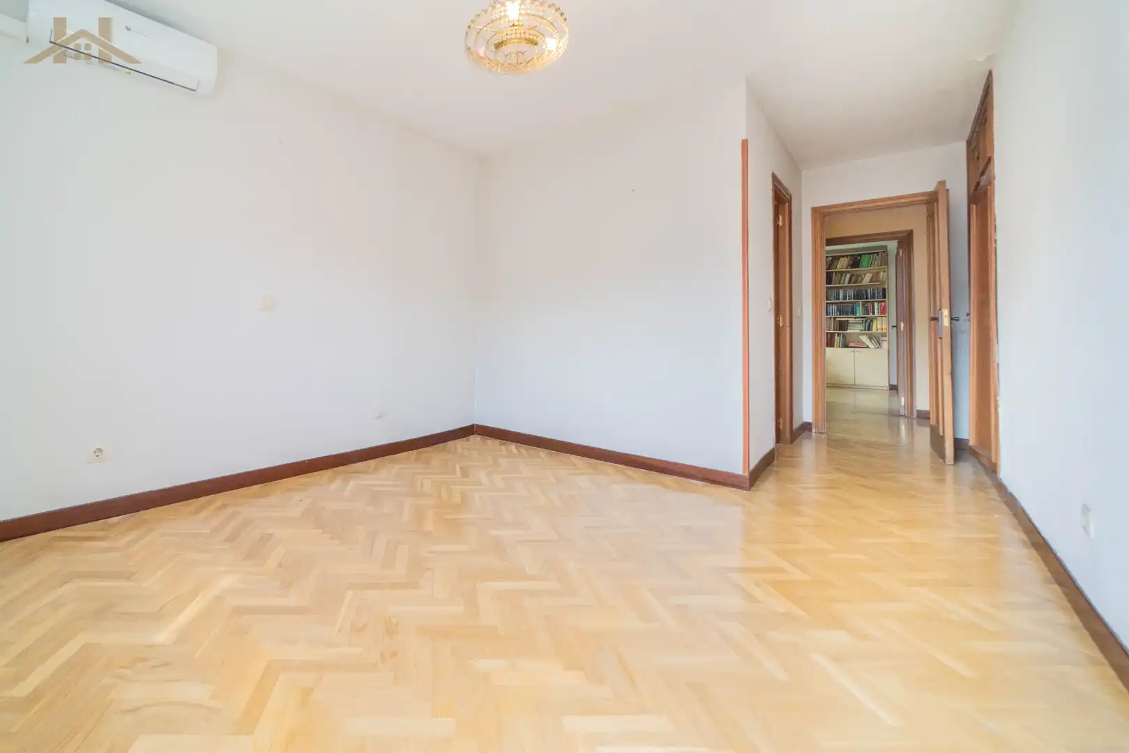 Living room of Attic for sale in Pozuelo de Alarcón  with Air Conditioner, Heating and Terrace