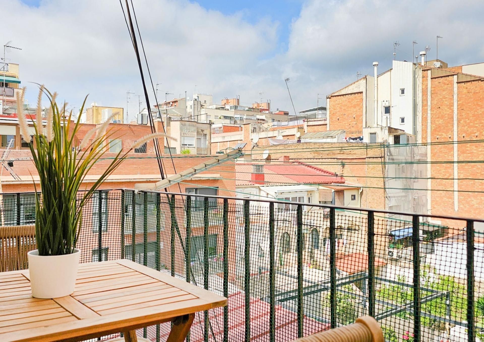 Piso en venta en  MIQUEL ANGEL, Sants