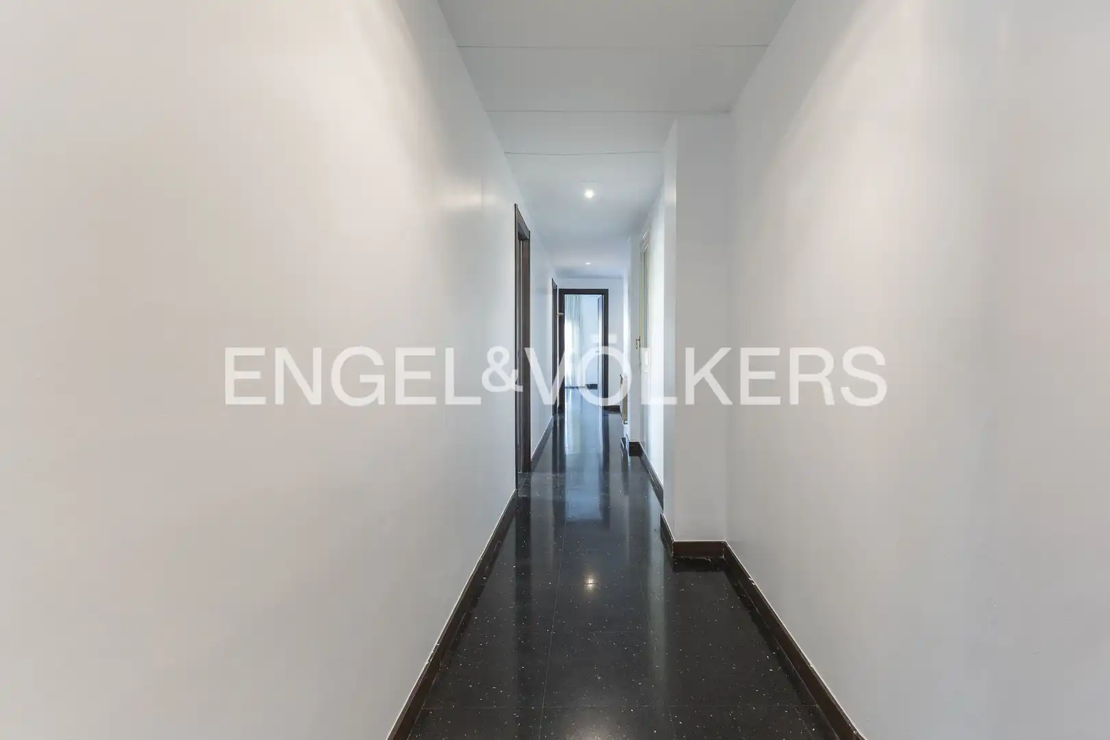 Flat for rent in Barcelona  with Air Conditioner, Heating and Parquet flooring