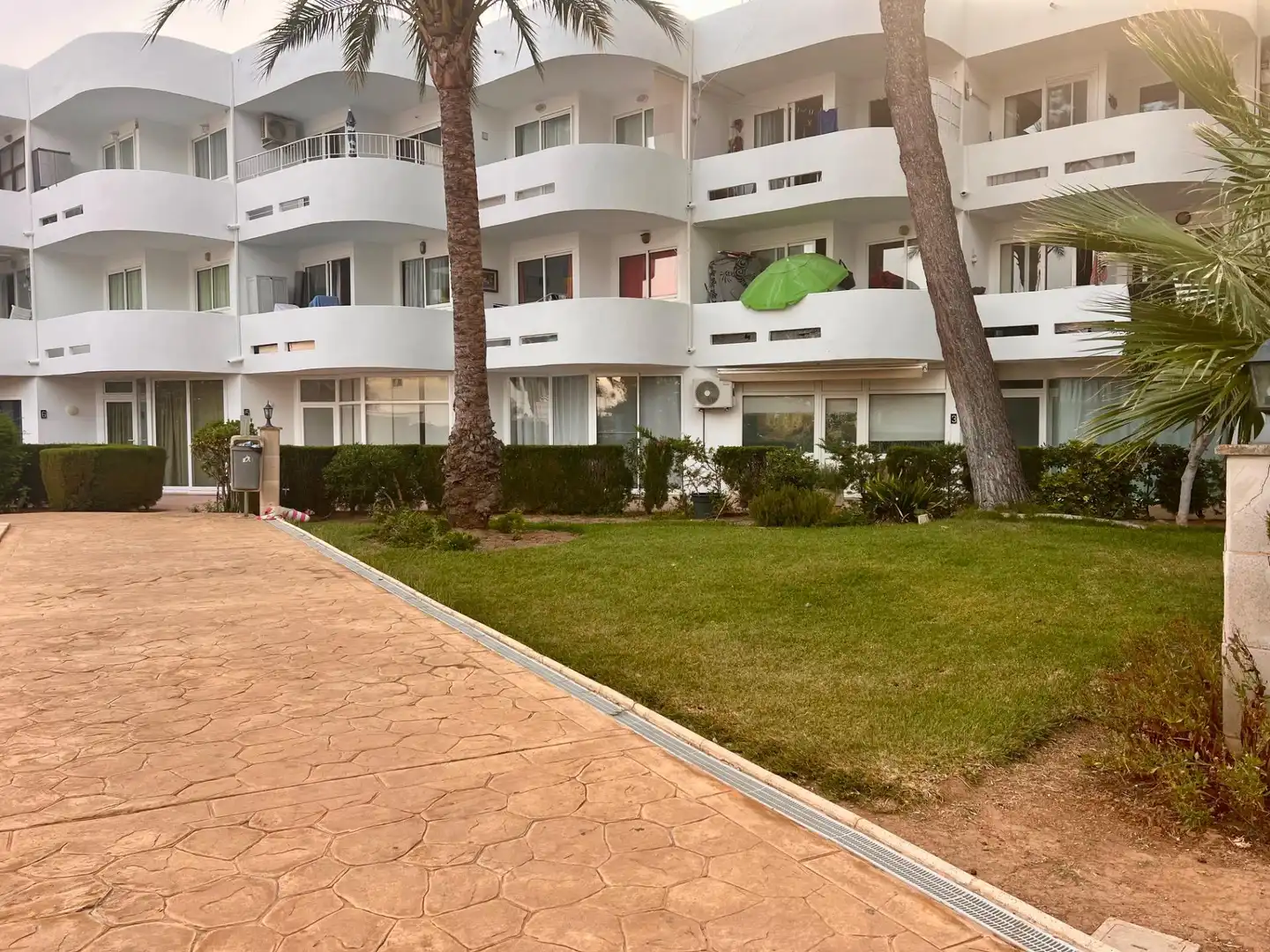 Vista exterior de Apartamento en venta en Alcúdia con Aire acondicionado, Jardín privado y Terraza