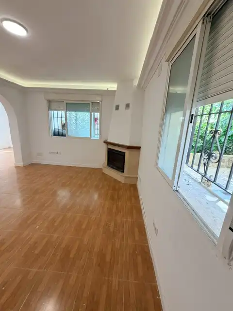 Sala de estar de Casa o chalet en venta en Las Ventas de Retamosa con Aire acondicionado, Calefacción y Jardín privado