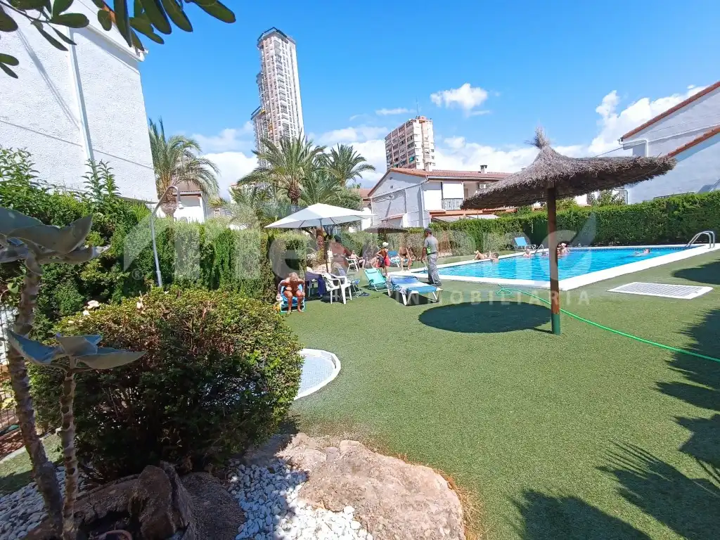 Garden of Houses for rent in Benidorm  with Air Conditioner, Swimming Pool and Furnished