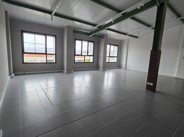 Oficina en venta en Polígono Industrial Bayas 8R