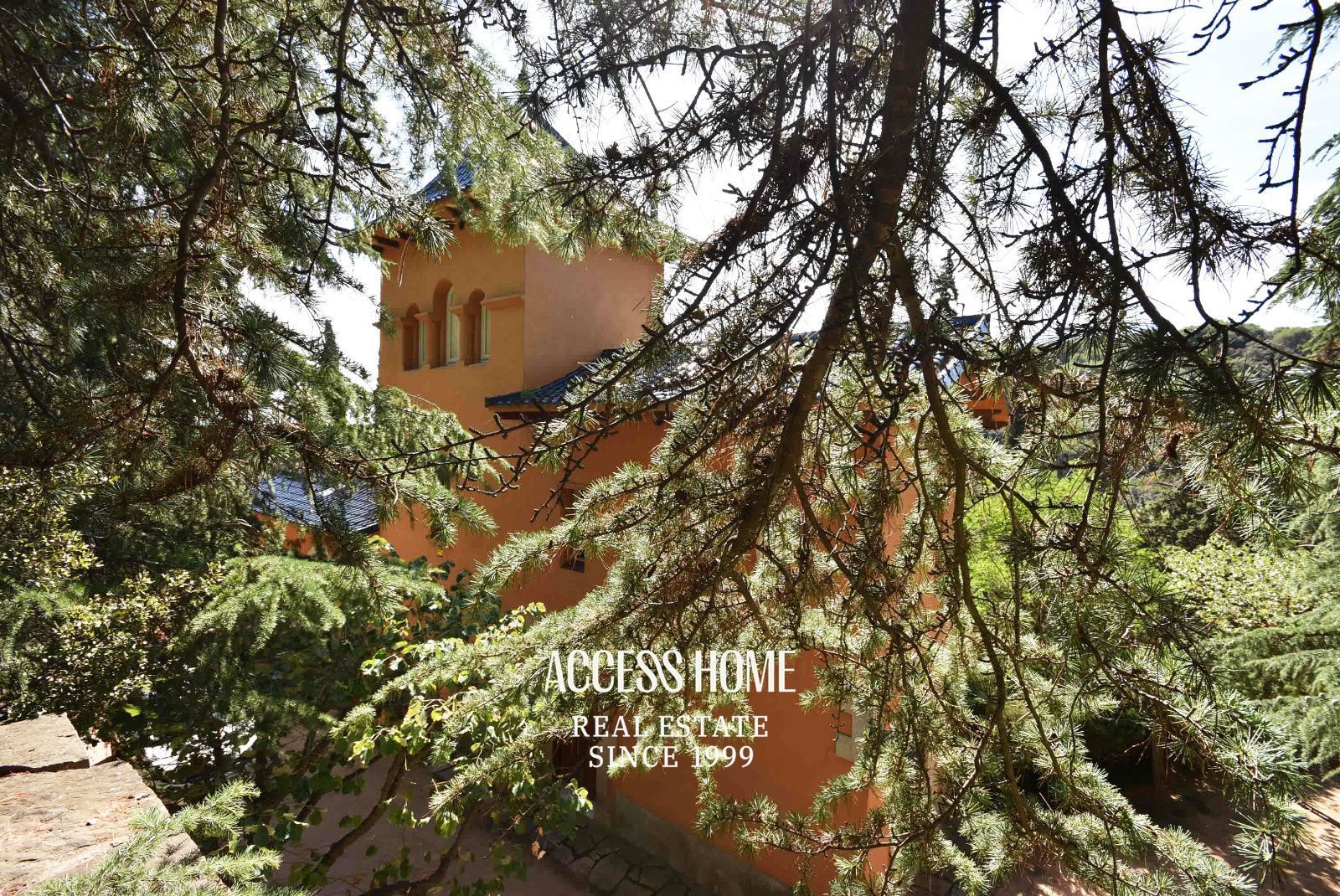 Vista exterior de Casa o xalet en venda en Arenys de Munt amb Calefacció, Piscina i Alarma