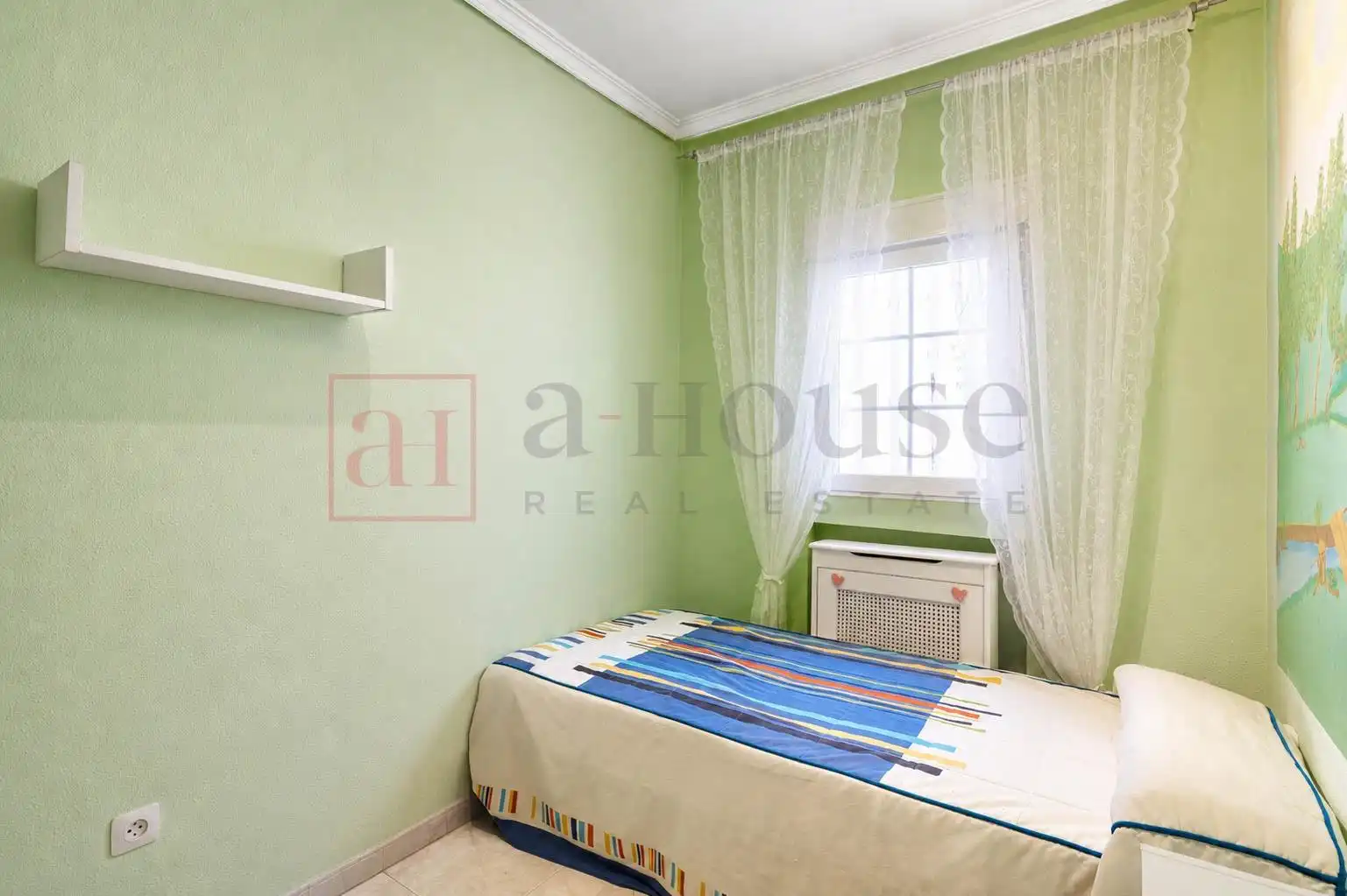 Bedroom of Houses for sale in Móstoles  with Air Conditioner, Heating and Private garden