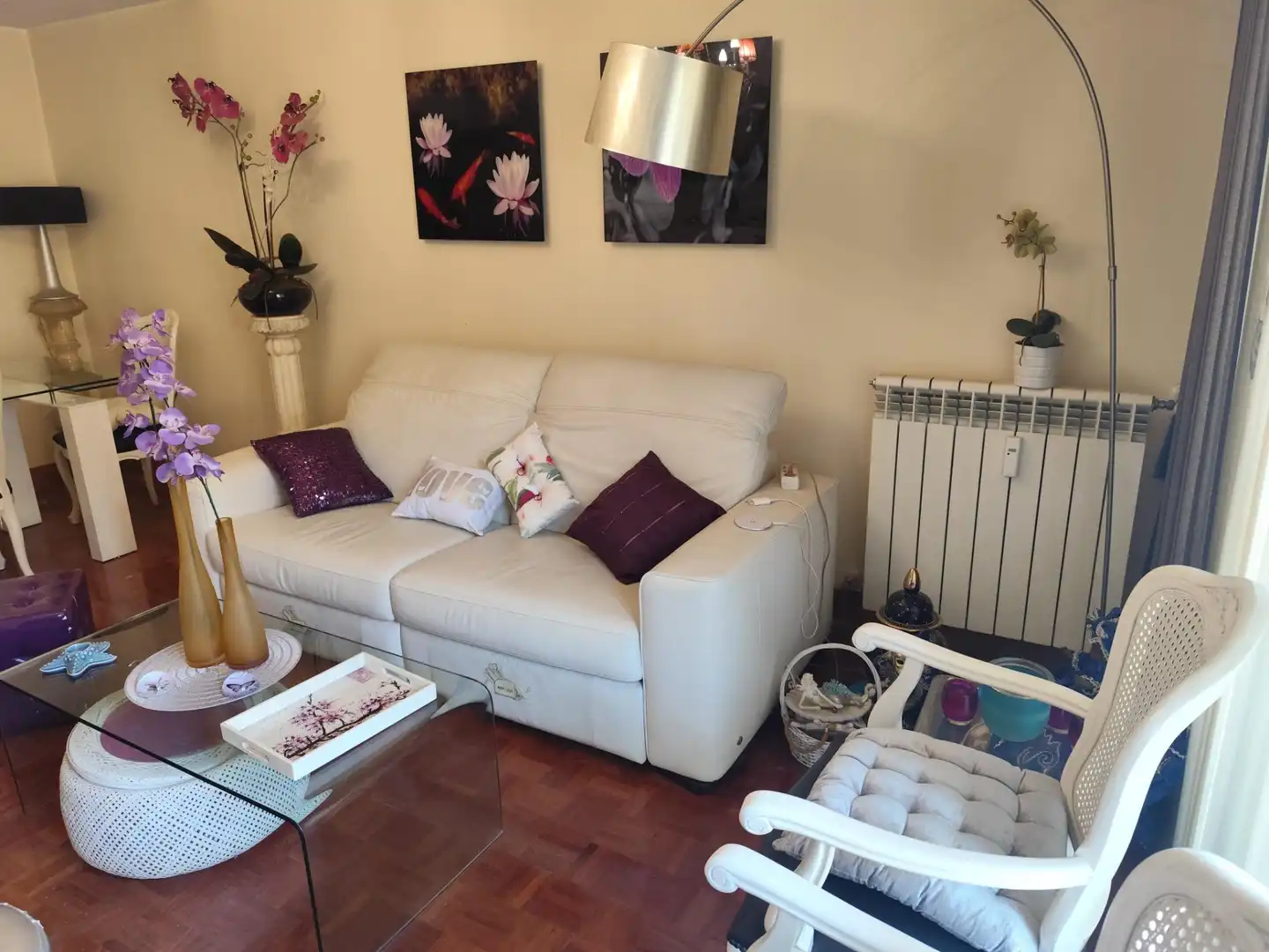 Sala d'estar de Pis en venda en Madrid amb Calefacció, Moblat i Balcó
