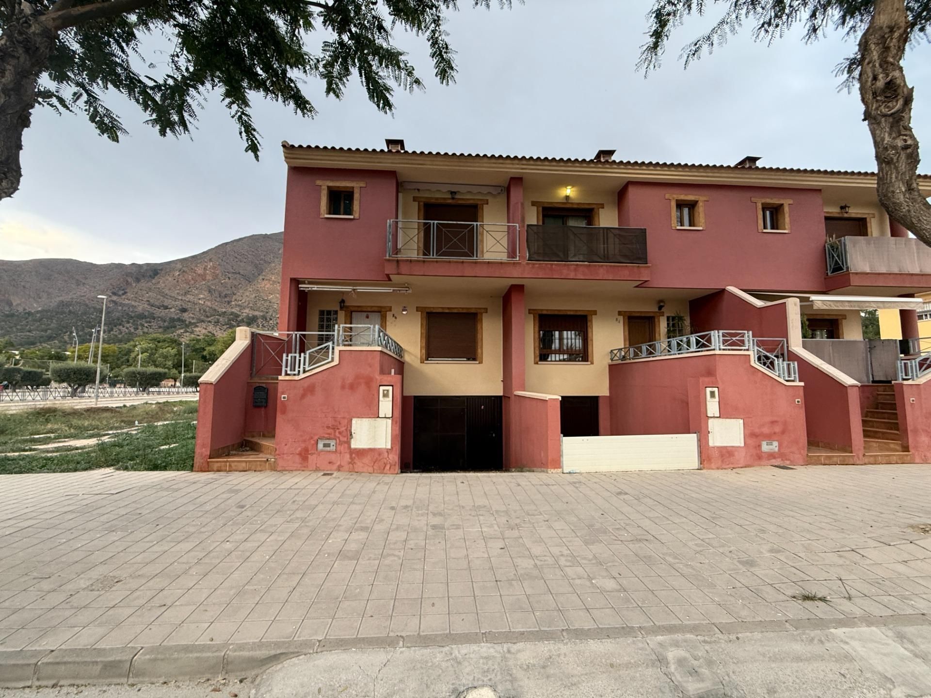 Vista exterior de Casa o chalet en venta en Redován con Jardín privado