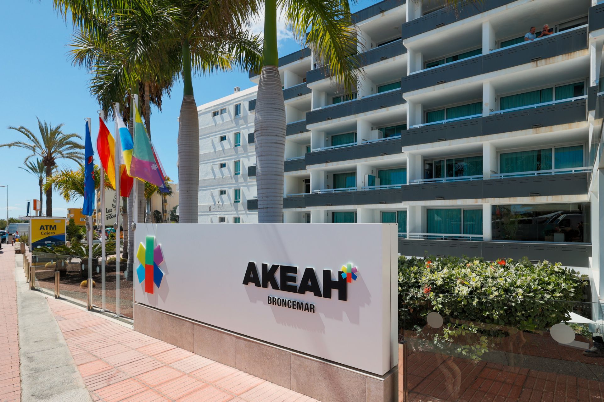 Vista exterior de Apartament en venda en San Bartolomé de Tirajana amb Aire condicionat, Terrassa i Moblat