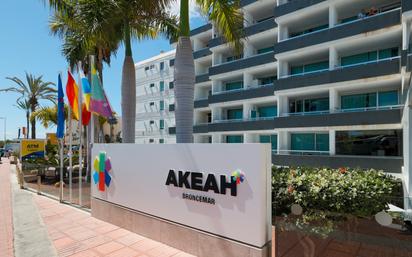 Vista exterior de Apartament en venda en San Bartolomé de Tirajana amb Aire condicionat, Terrassa i Moblat