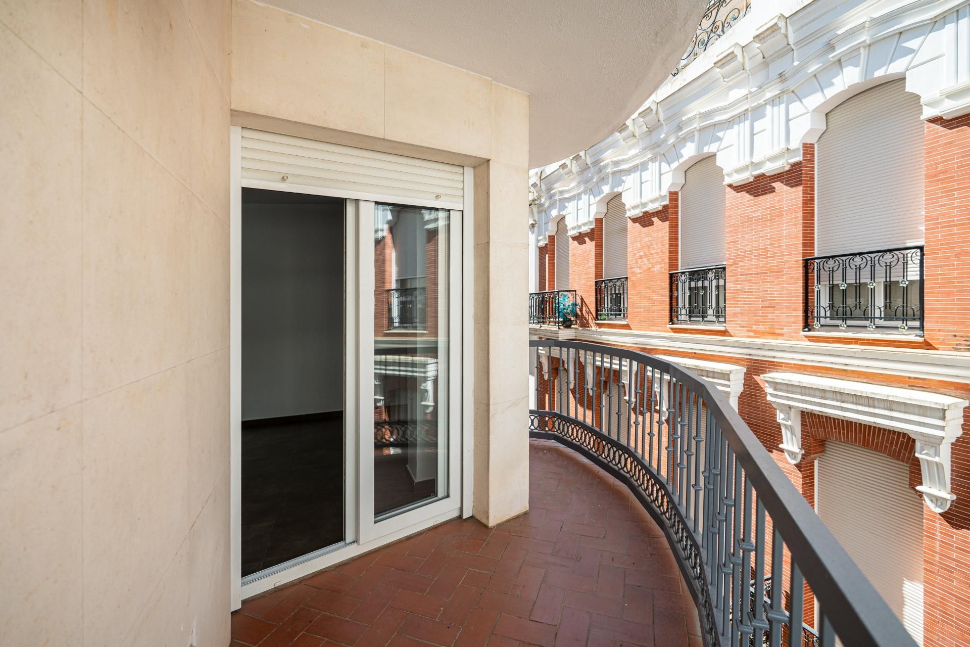 Flat for sale in Calle HERNAN CORTES, Centro
