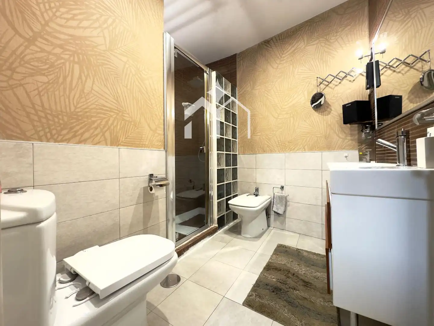 Bany de Apartament en venda en Pontevedra Capital  amb Aire condicionat, Calefacció i Terrassa