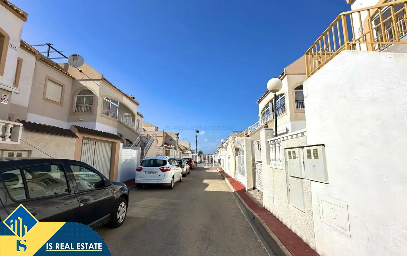 Bungalow with pool for sale in Zona Carrefour - Urbanizaciones, imagen 37