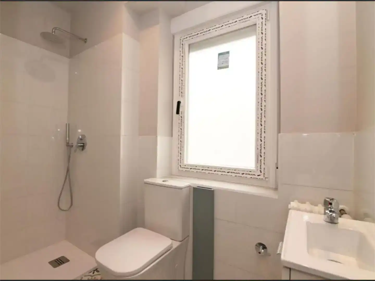 Bany de Pis de lloguer en Ronda