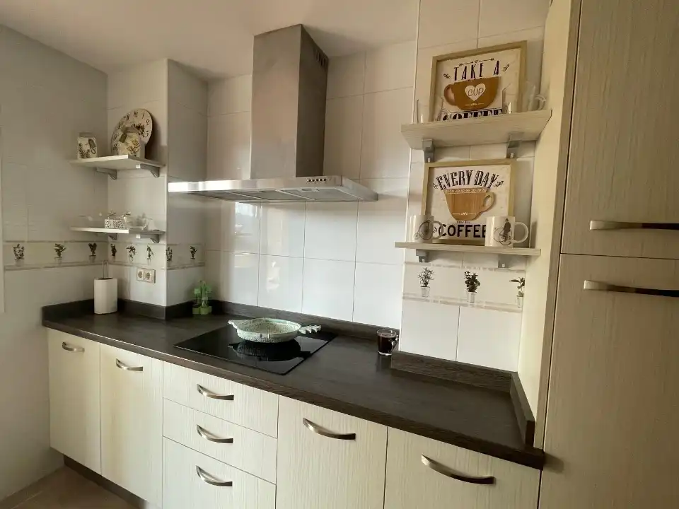 Cuina de Apartament en venda en Torrox amb Aire condicionat, Calefacció i Terrassa