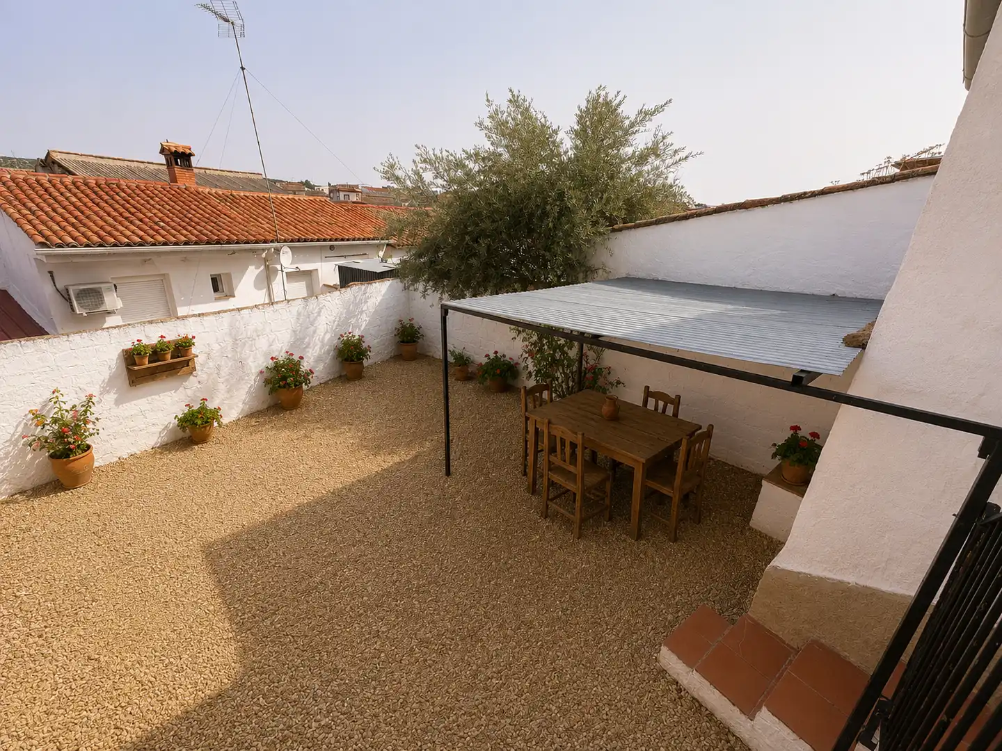 Terrassa de Casa adosada en venda en Montizón amb Aire condicionat, Calefacció i Jardí privat