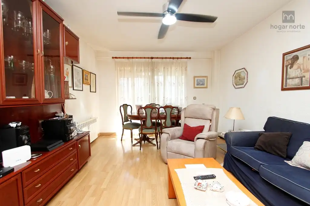 Living room of Flat for sale in Alcobendas  with Heating, Terrace and Community pool