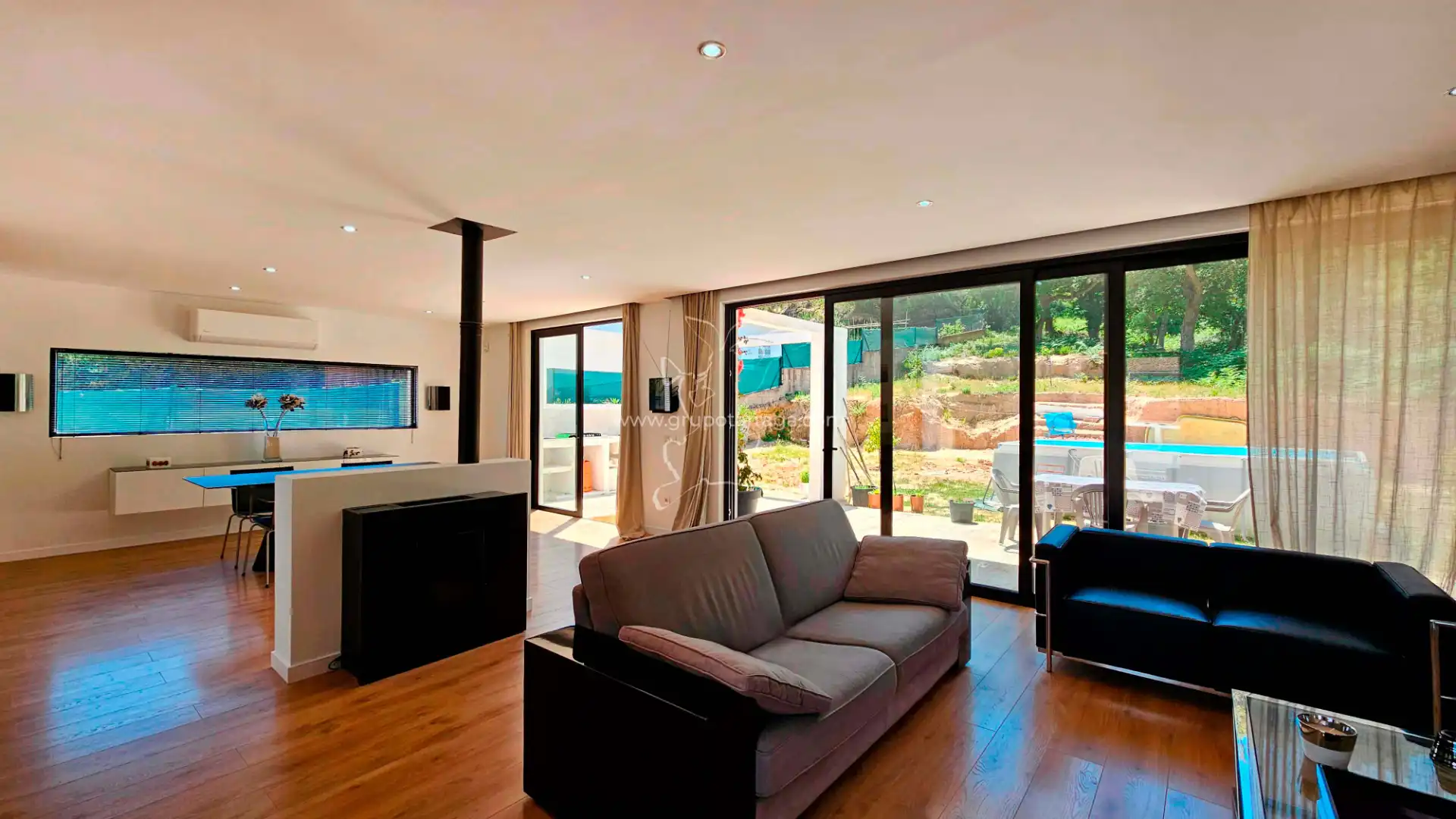 Sala d'estar de Casa o xalet en venda en Lloret de Mar amb Aire condicionat, Calefacció i Jardí privat