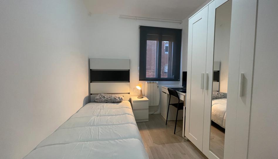 Photo 1 of Flat to rent in Calle del Amor de Dios, Hospital, Valladolid