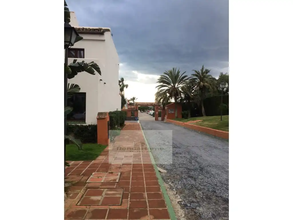 Houses for rent in Avenida Golondrinas, Atalaya - Isdabe