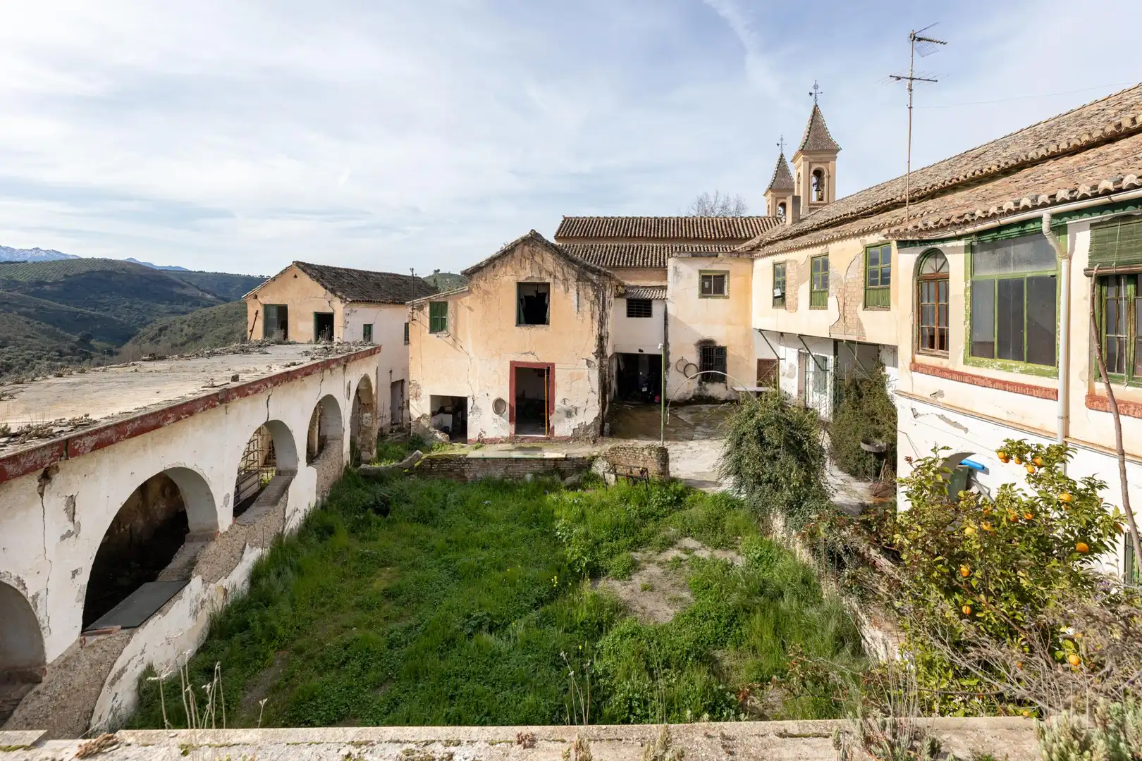 Vista exterior de Residencial en venta en Granada