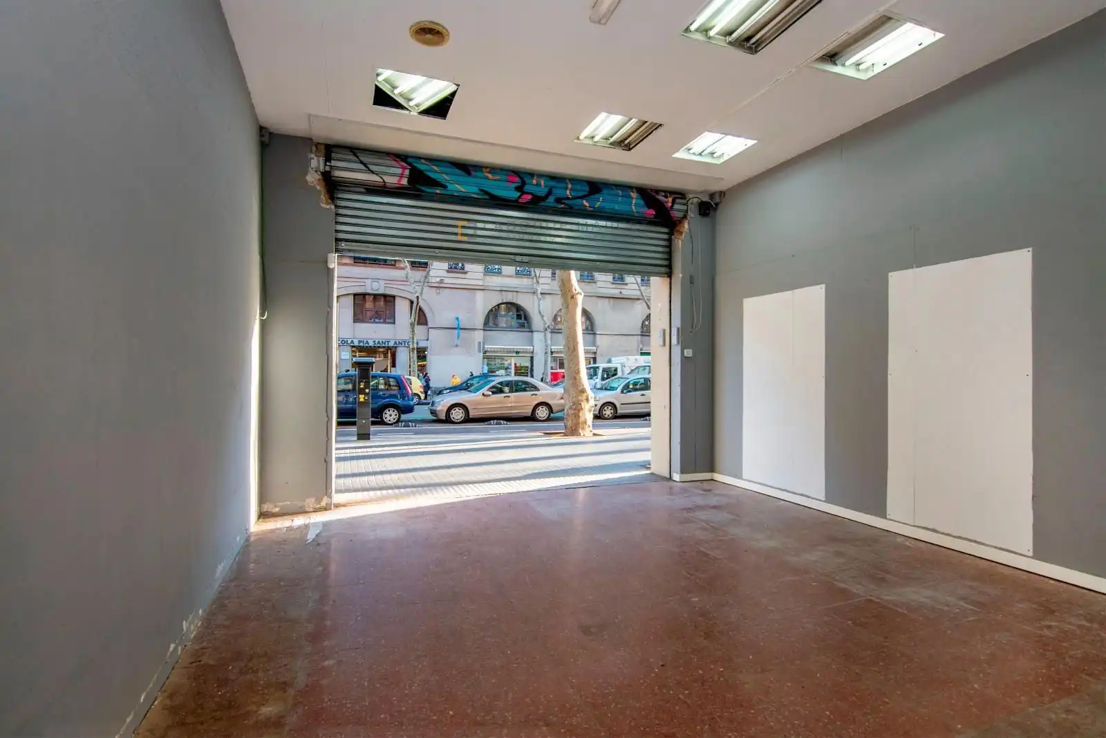 Local comercial de lloguer a Ronda Sant Pau, imagen 2