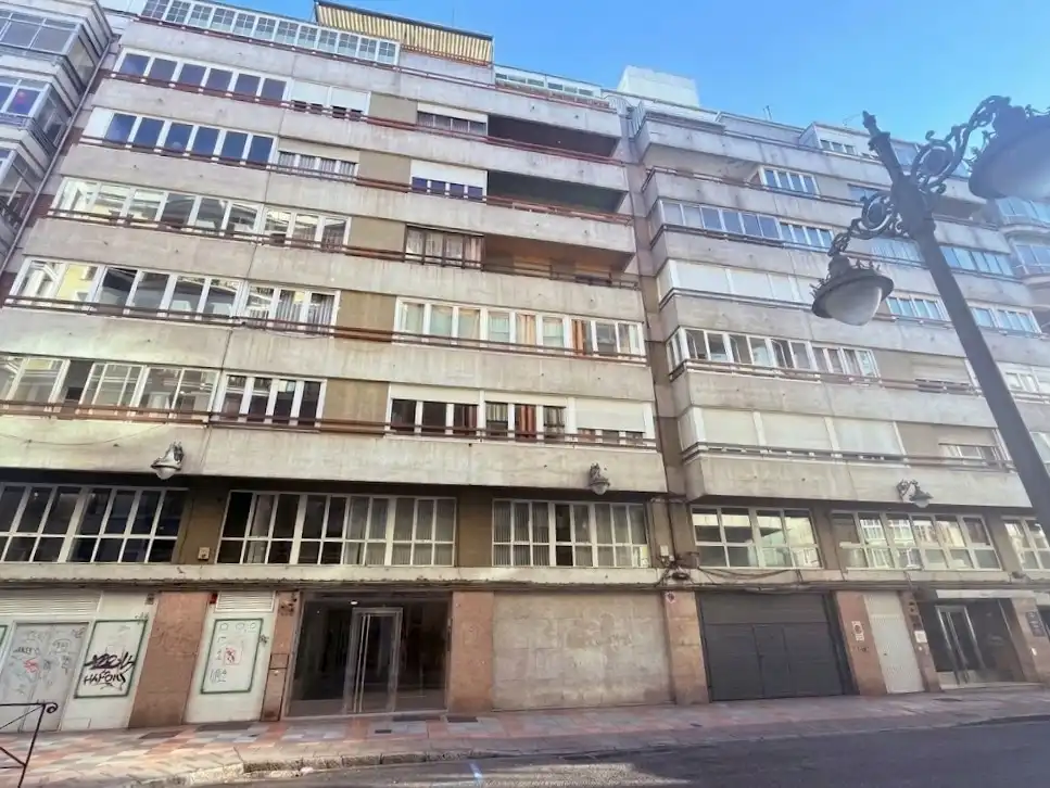 Exterior view of Flat for sale in León Capital   with Heating, Parquet flooring and Terrace