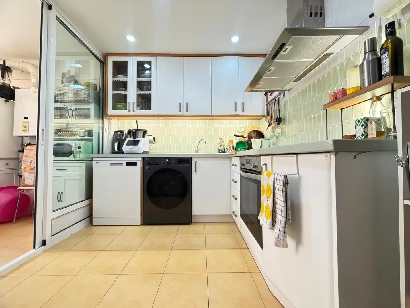 Cocina de Piso en venta en Alicante / Alacant con Aire acondicionado y Piscina comunitaria
